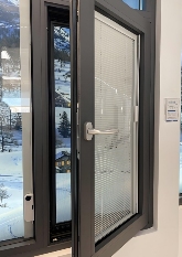 门窗品牌的节能技术与建筑保温性能提升