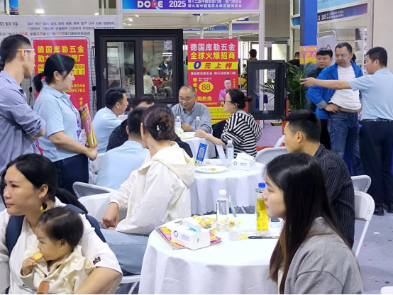 库勒五金亮相南京门窗定制展 以创新设计重新定义家居美学(图8) 库勒五金闪耀南京展:用设计与科技诠释“中国智造”新高度